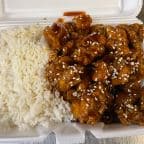 Best Sesame Chicken (Lunch) in West Allis, WI