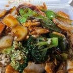 Best Chicken with Szechuan Garlic Sauce in West Allis, WI